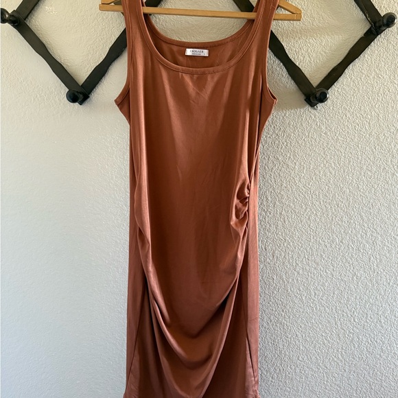 Brown Rust sleeveless Maternity Dress - Picture 2 of 4
